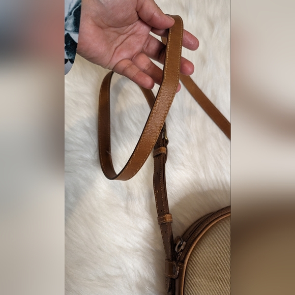 Beautiful 1989 Rare Vintage leather round cylinder shoulder/crossbody purse - Picture 6 of 13